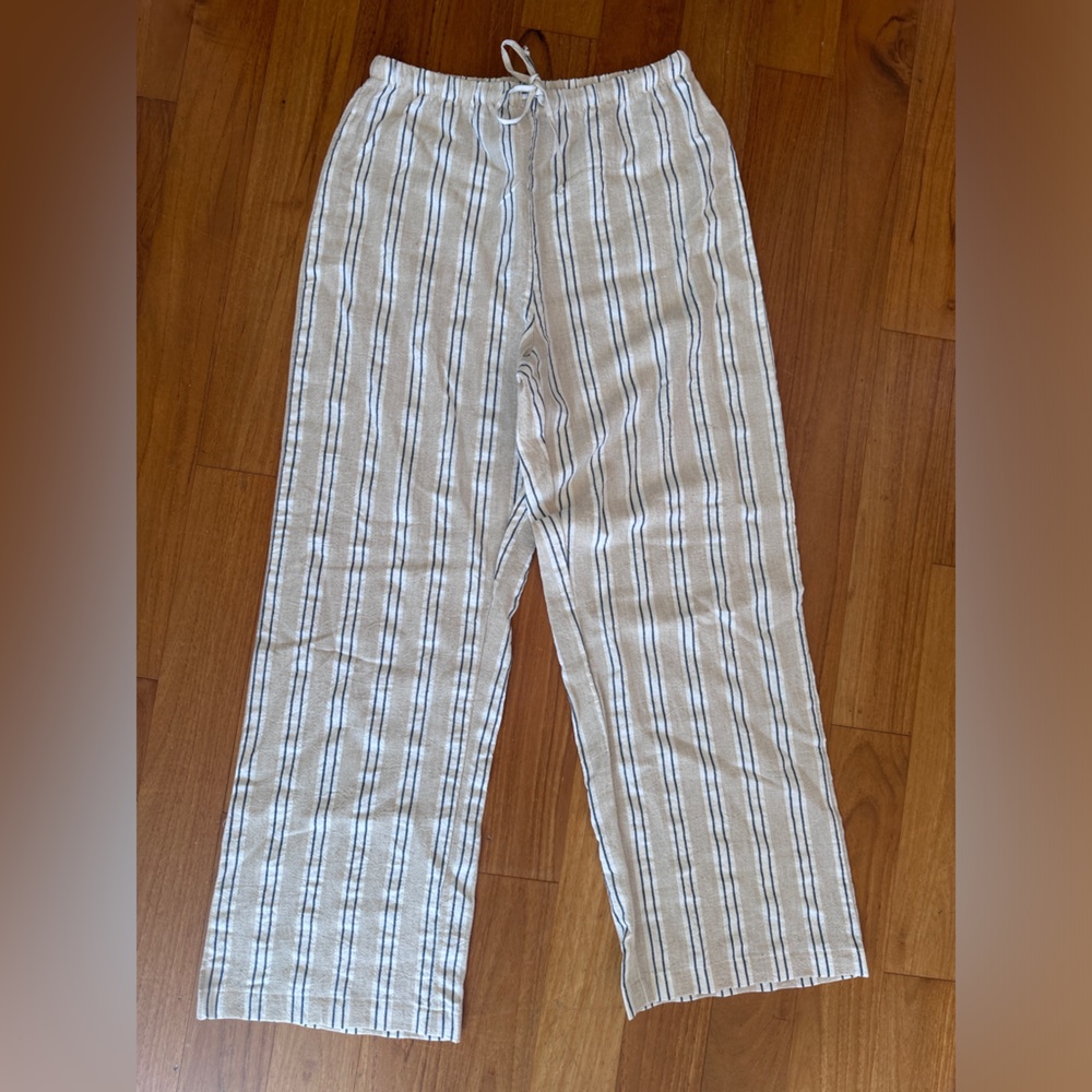NWOT Lykke Wullf White and Gray Linen Set - Picture 7 of 7